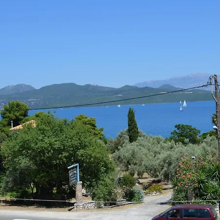 Odysseia Apartment *